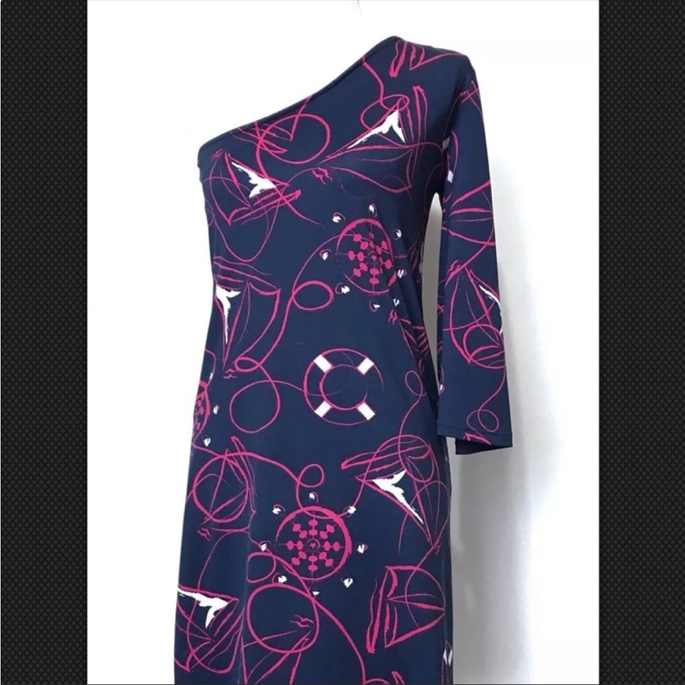 Dress - Picture 6 of 6